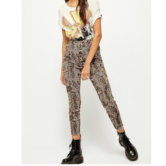 NWT Free People Raw High Rise Jegging / Snakeskin - Picture 5 of 5